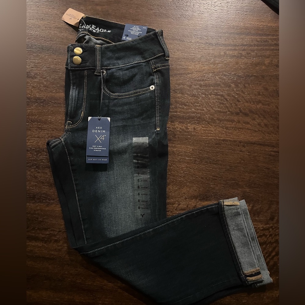 American Eagle Artist Crop - NWT!